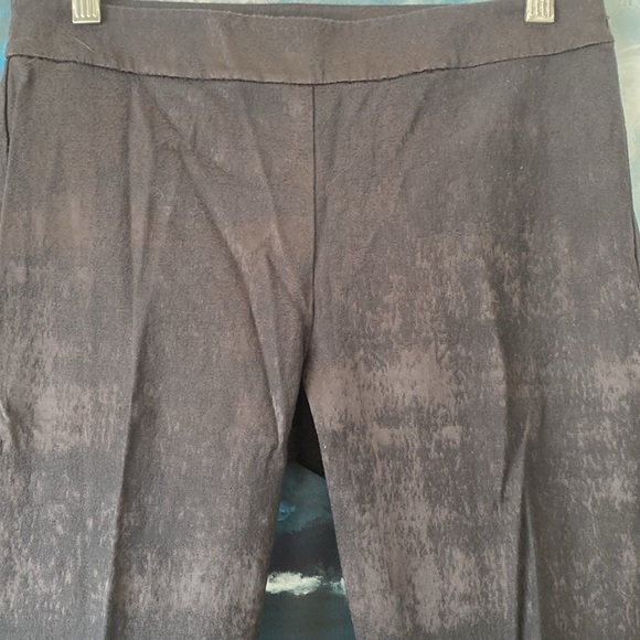 Textured Ankle Slit Black Pants - Picture 2 of 8